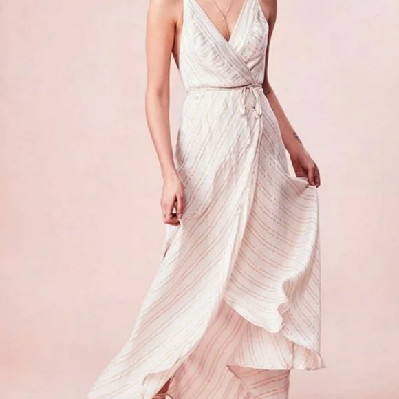 Urban Outfitters Kimchi Blue Gold Thistle Sparkle Metallic Wrap Maxi Dress 6 - Picture 1 of 13